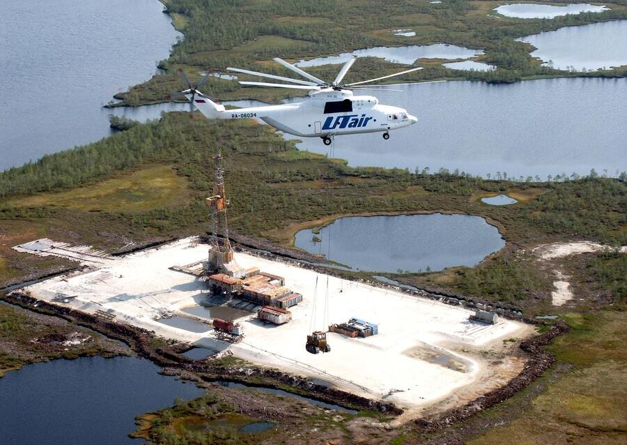 Ми-26 занят в транспортировке буровых бригад © rhc.aero