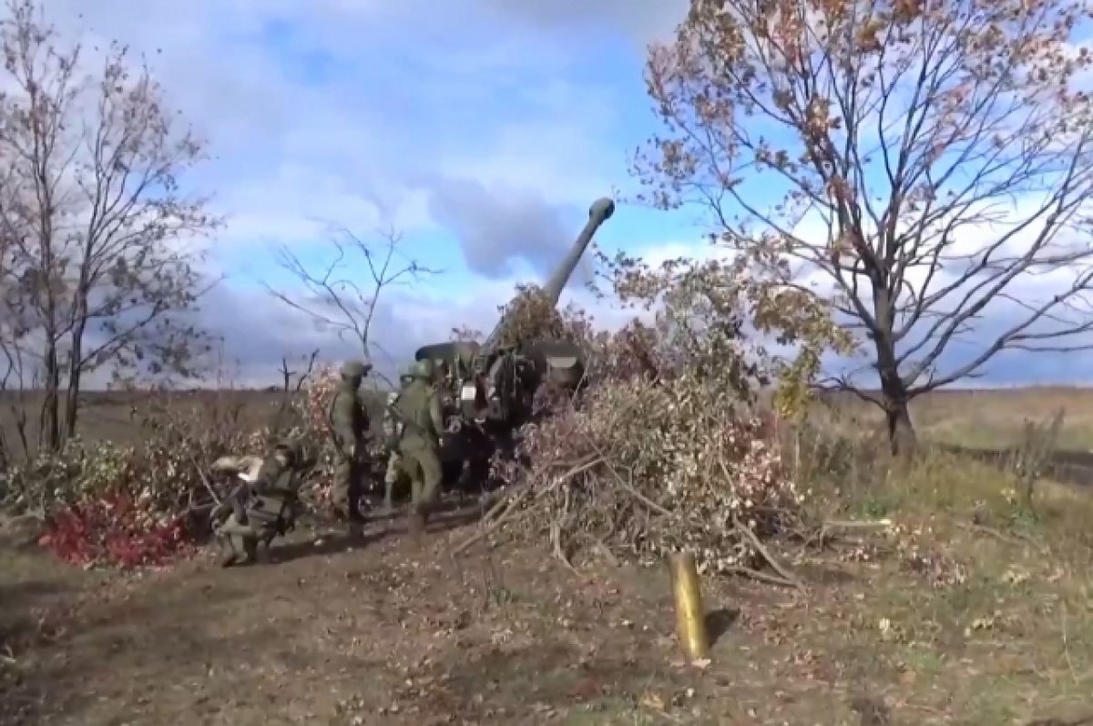    МО РФ показало кадры работы расчетов артиллерийских орудий 2А65 «Мста-Б»