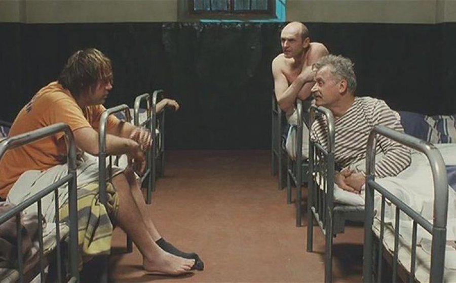 Кадр из фильма "А поутру они проснулись" 2003 г.