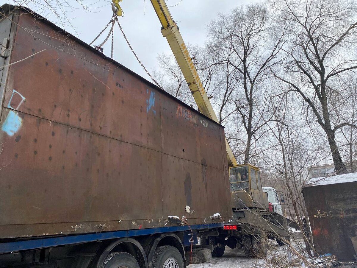 В Центральном районе Новокузнецка продолжают демонтировать незаконные  гаражи | A42.RU | Дзен