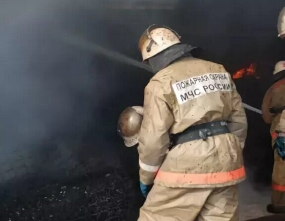    В Оренбурге после пожара в Кушкуле временно покинули дом жильцы одного подъезда Белов Михаил Александрович