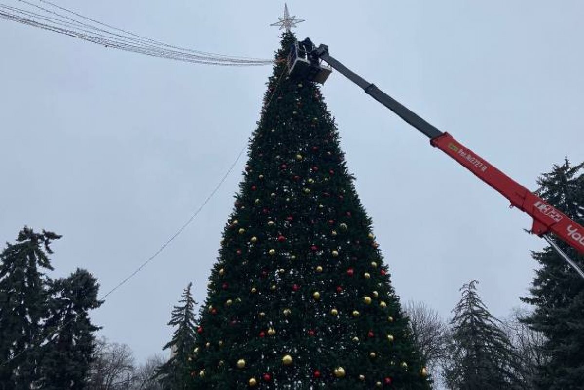    Главную ёлку Пятигорска откроют 17 декабря