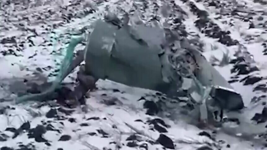     В пятницу в Волгоградской области в Еланском районе упали обломки неопознанного объекта. Очевидцы предполагают, что это могут быть части беспилотника.