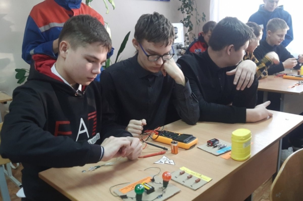    Наука рядом. Школьникам доступны профориентационные экскурсии