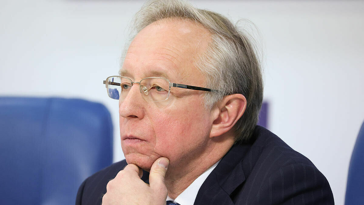     Замминистра иностранных дел Михаил Галузин (на фото) заявил, что РФ не исключает отмену визового режима для граждан Грузии. Однако для этого должны сложиться условия.