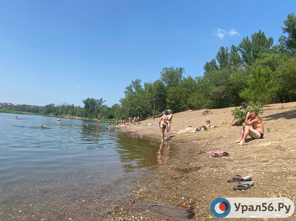    Треть граждан выбрали Россию для путешествий в 2023 году. В лидерах курорты Черного моря, Дагестан и Карелия