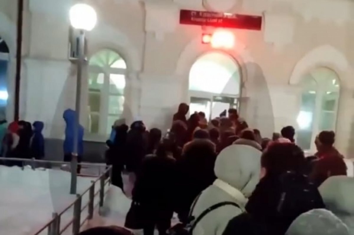    Пассажиров поезда Томск-Адлер эвакуировали из-за звонка о минировании