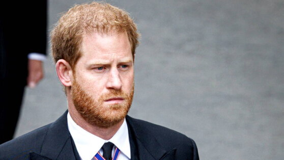    СМИ: принц Гарри 10 лет надеялся, что принцесса Диана не погибла в аварии Анна Белая