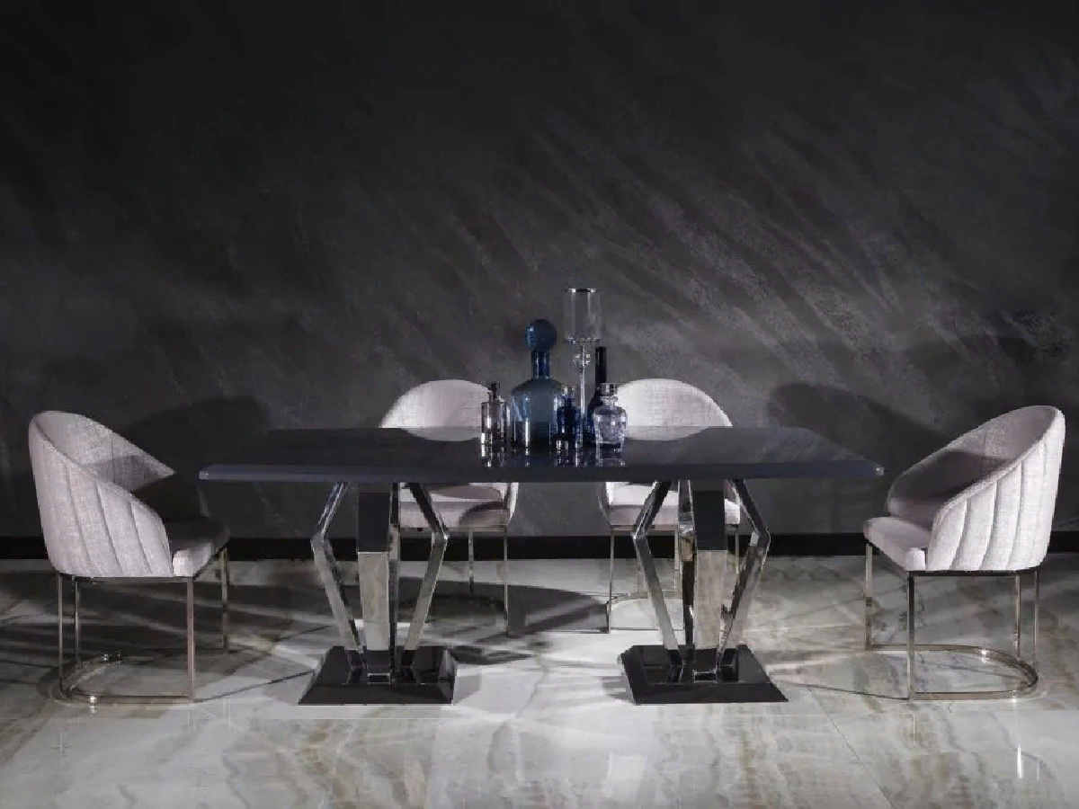 Пример интерьера от Lifestyle Unico. Обеденная зона Vogue Silver