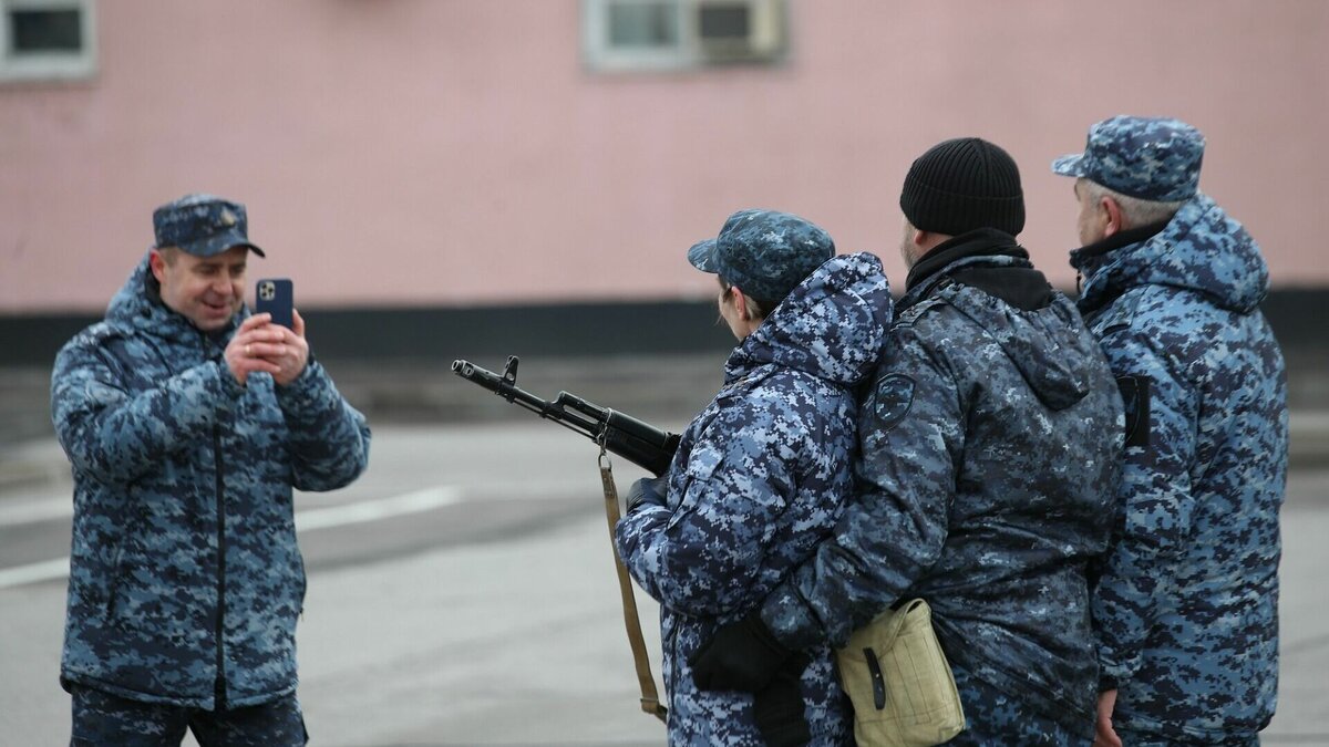     В Ростове-на-Дону плотность нарядов полиции увеличилась на 200 человек после начала спецоперации, сказано в отчете городского УМВД.