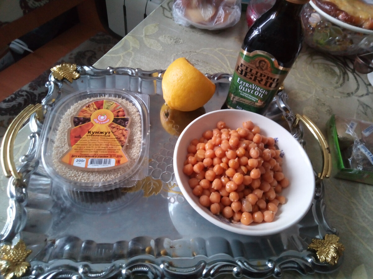 Всё, что нам будет необходимо для приготовления хумуса.