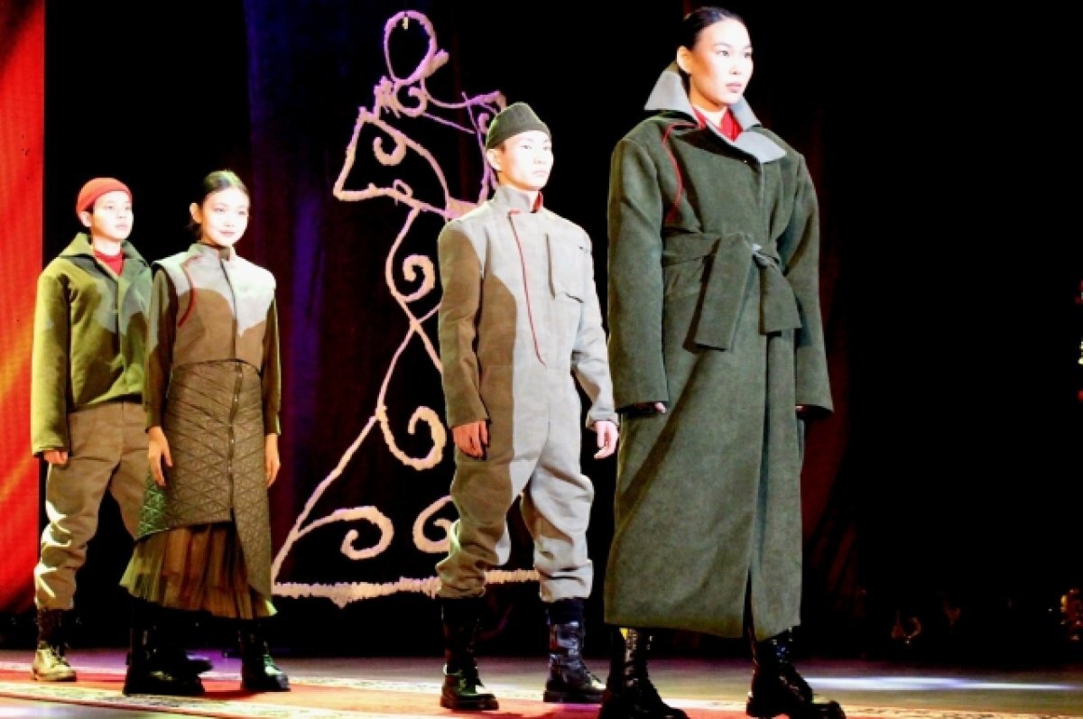    Пандемия и СВО. Что вдохновило дизайнеров из Тувы на коллекцию одежды