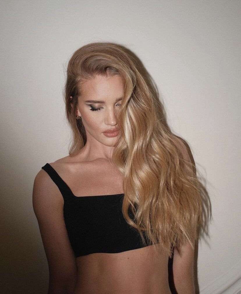     Роузи Хантингтон-Уайтли