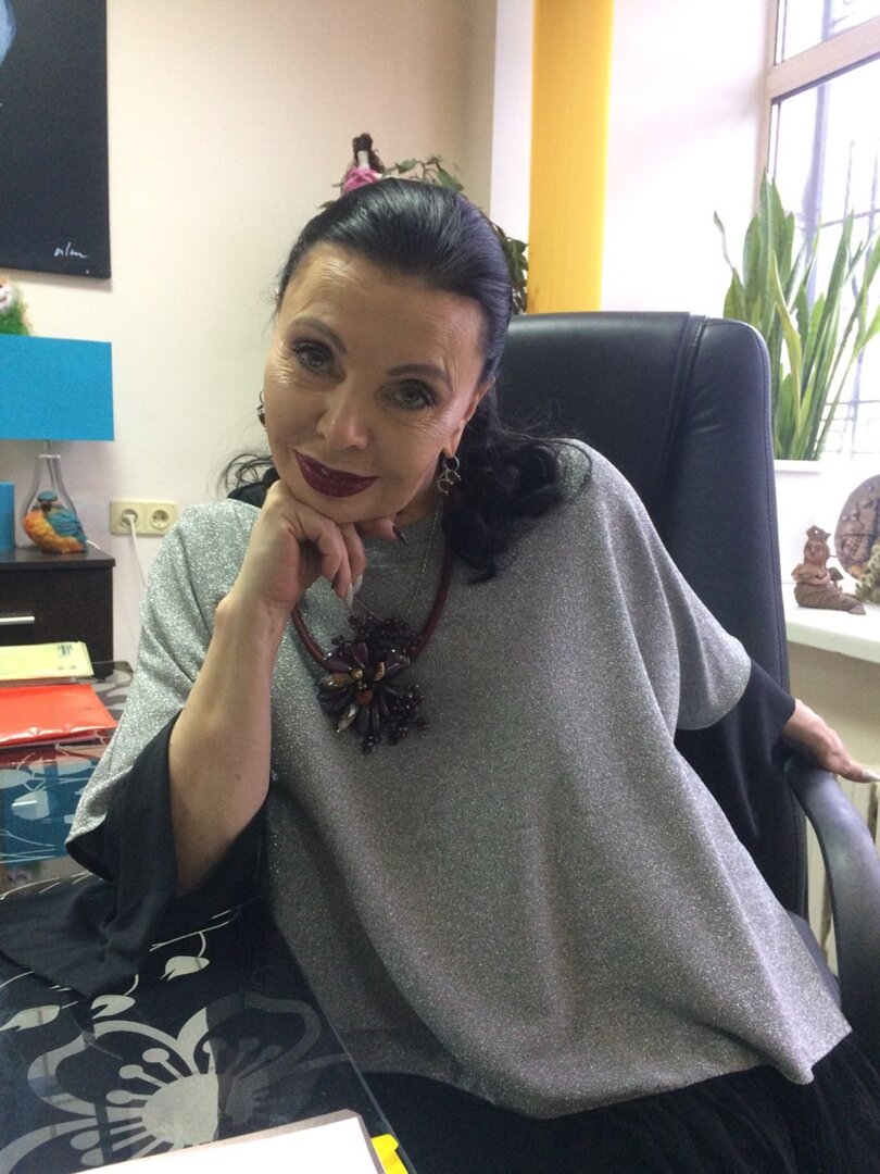 Власова Н.П.Генеральный Директор Нижегородской АКАДЕМИИ Натальи Власовой.