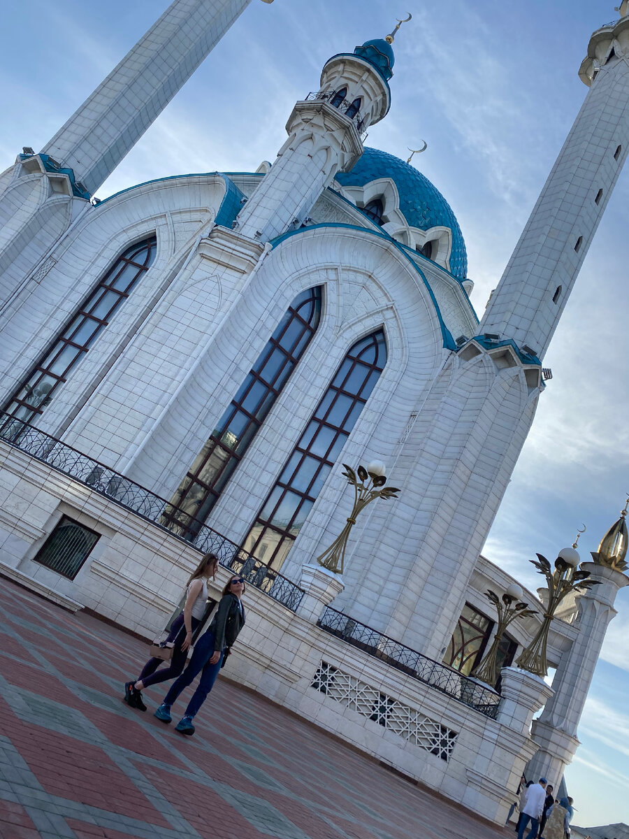 На территории мечети Кул-Шариф