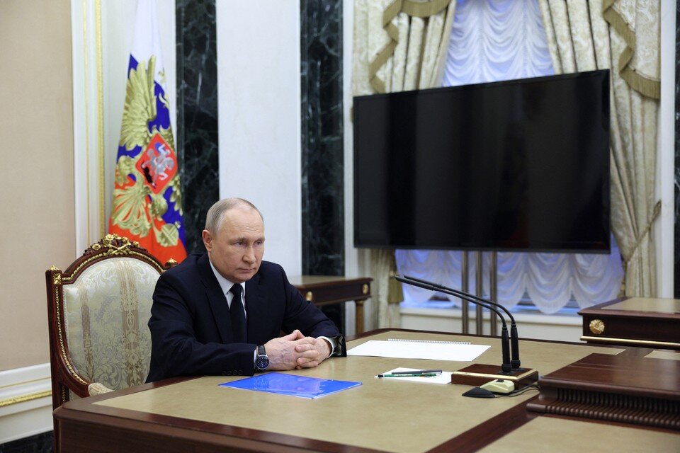     Владимир Путин  REUTERS