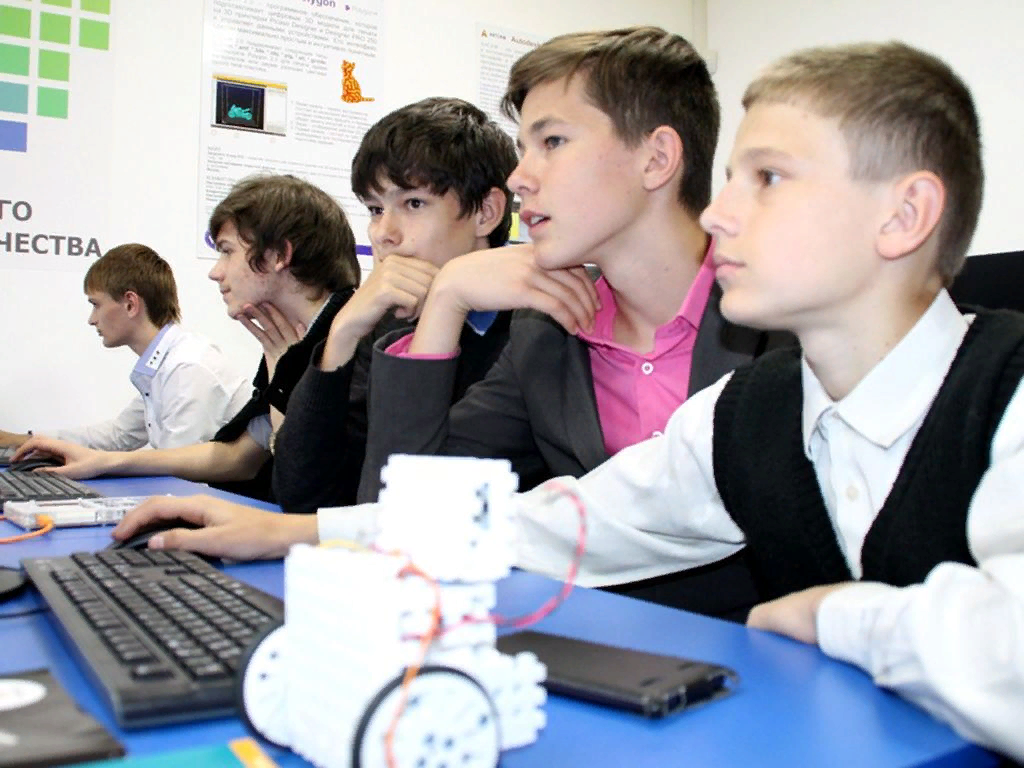 Ярмарка вакансий для студентов. Дом молодежи картинка. Занятость молодежи. Центр занятости молодежи в москве свао. Центр молодежного инновационного творчества.