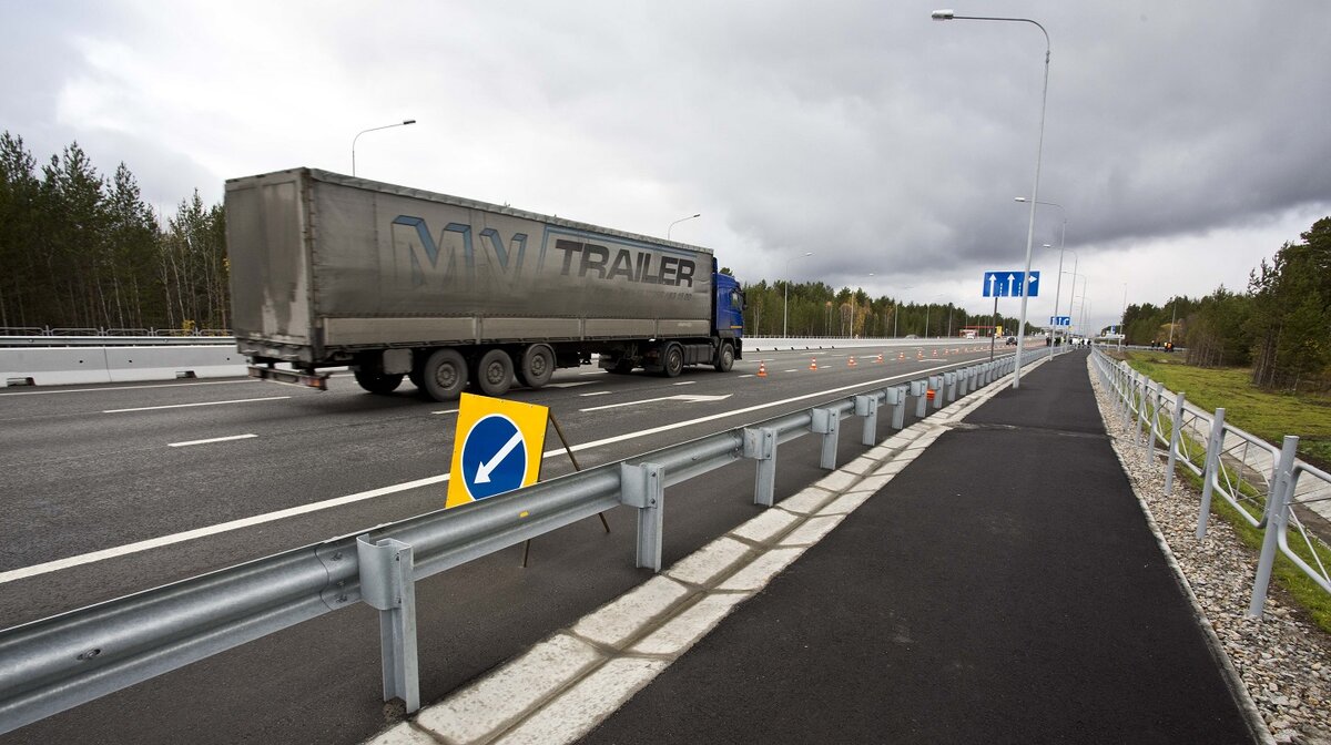    На дорожную кампанию в Сургутском районе направят 600 млн рублей за три года