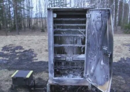    На территории российских регионов диверсанты практически ежедневно поджигают релейные шкафы