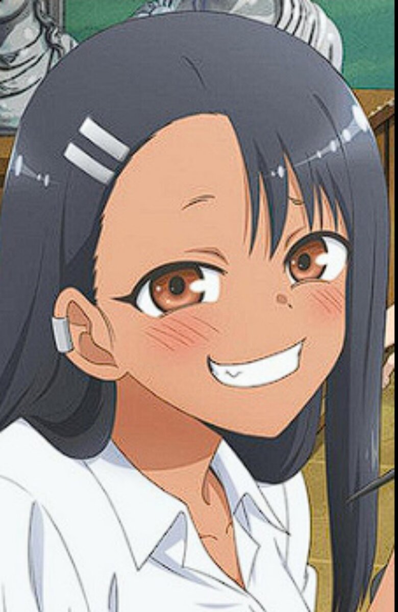 Шестнадцатилетняя первогодка старшей школы, которая любит дразнить и запугивать своего Сэмпая, хотя втайне питает к нему чувства. Энергичная, спортивная, жизнерадостная, популярная и саркастичная девушка с садистскими наклонностями. Друзья ласково называют её Хаячи, хотя иногда это прозвище раздражает её. Член клуба плавания. Любит боевые искусства, особенно муай-тай, бокс, капоэйру и дзюдо, благодаря этим навыкам Хаясэ подрабатывает неполный день в семейном спортзале Гамо.