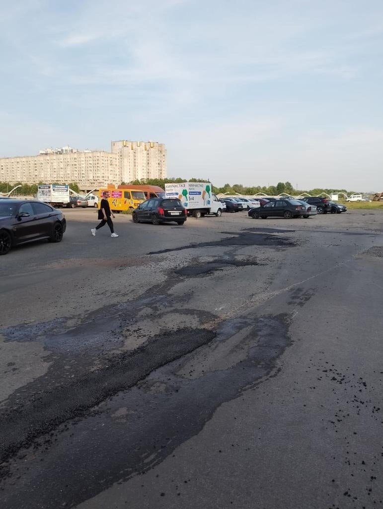 Ремонт дороги на въезде на намывные территории. Фото: пресс-служба администрации Василеостровского района