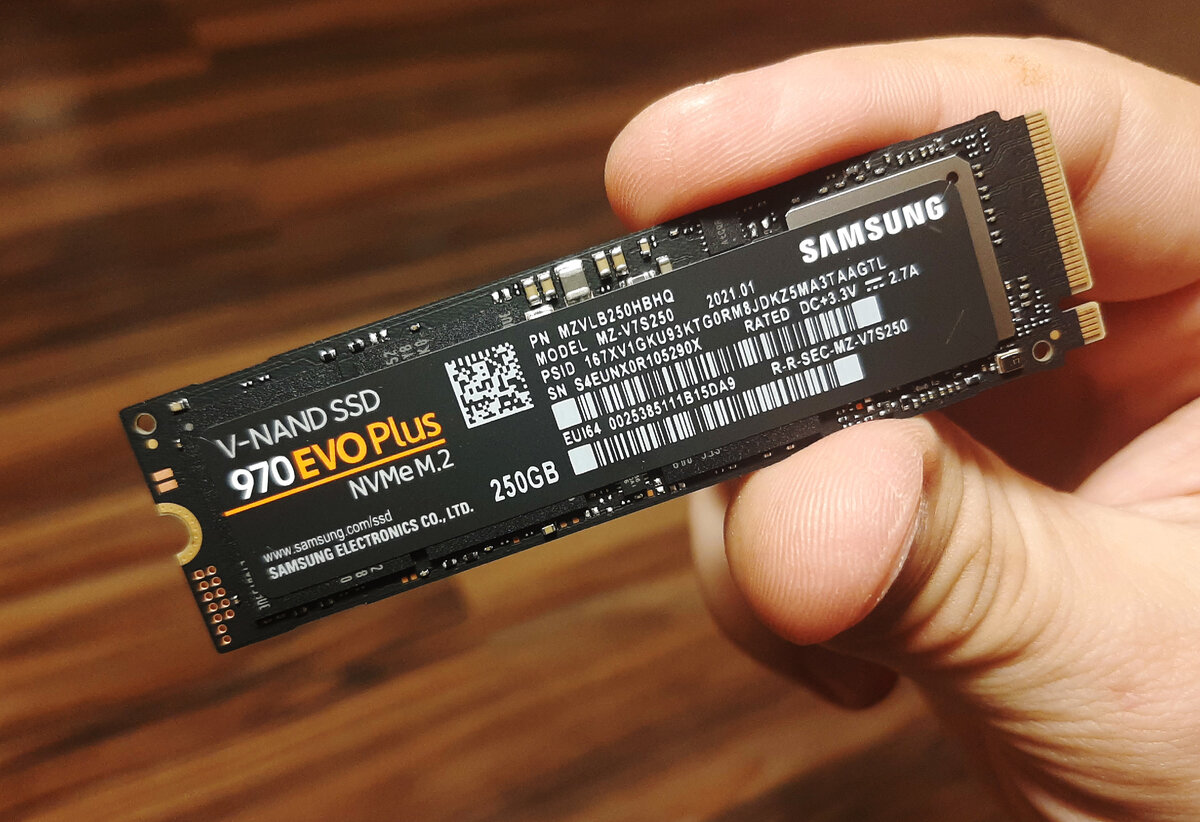 Хочешь узнать, как работают флешки и SSD-диски? И снова о транзисторах |  Дивный мир! | Дзен