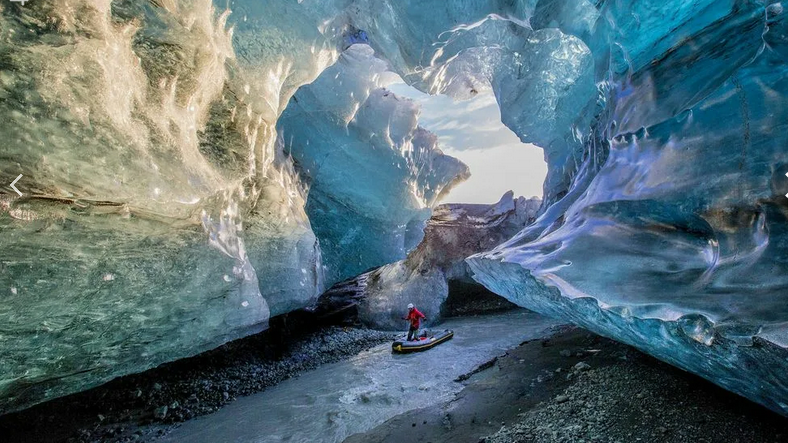 Ледники неизменно будят фантазию и креатив... Кадр с kashamalasha