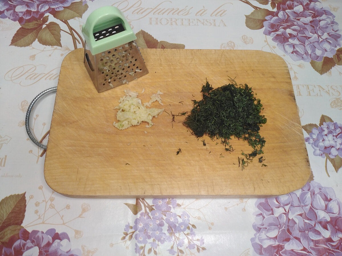 Салат из баклажанов с грибами под майонезом – бесподобный вкус