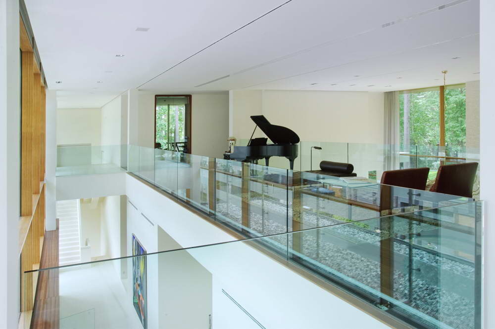 Дом в посёлке «Сады Майндорфа». Архитектура: Мосин и партнёры (MOSSINEPARTNERS). Фото: Алексей Народицкий