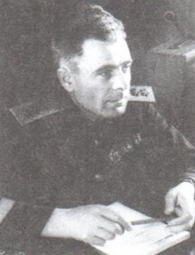 «Мы потопили 135 судов противника общим водоизмещением 583 400 тонн и уничтожили 412 самолетов. Потеряно нами 56 судов и 156 самолетов (в последнюю цифру входят и самолеты, погибшие от всякого рода поломок и катастроф на аэродромах). В составе союзных конвоев к нам пришли 179 транспортов (свыше миллиона тонн грузов) и с ними 133 военных корабля, ушли от нас 145 транспортов и 83 корабля, погибли в пути, на переходах в обоих направлениях 22 транспорта и 5 военных кораблей, в том числе английский крейсер "Эдинбург". Таковы краткие итоги года войны».