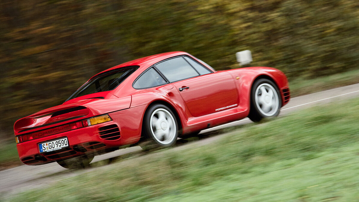 Porsche 959: Легендарный суперкар, определивший будущее автомобилестроения
