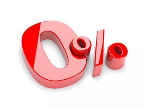 За то, чтобы пользоваться деньгами кредитора, нужно платить, но банки предоставляют возможность не делать этого