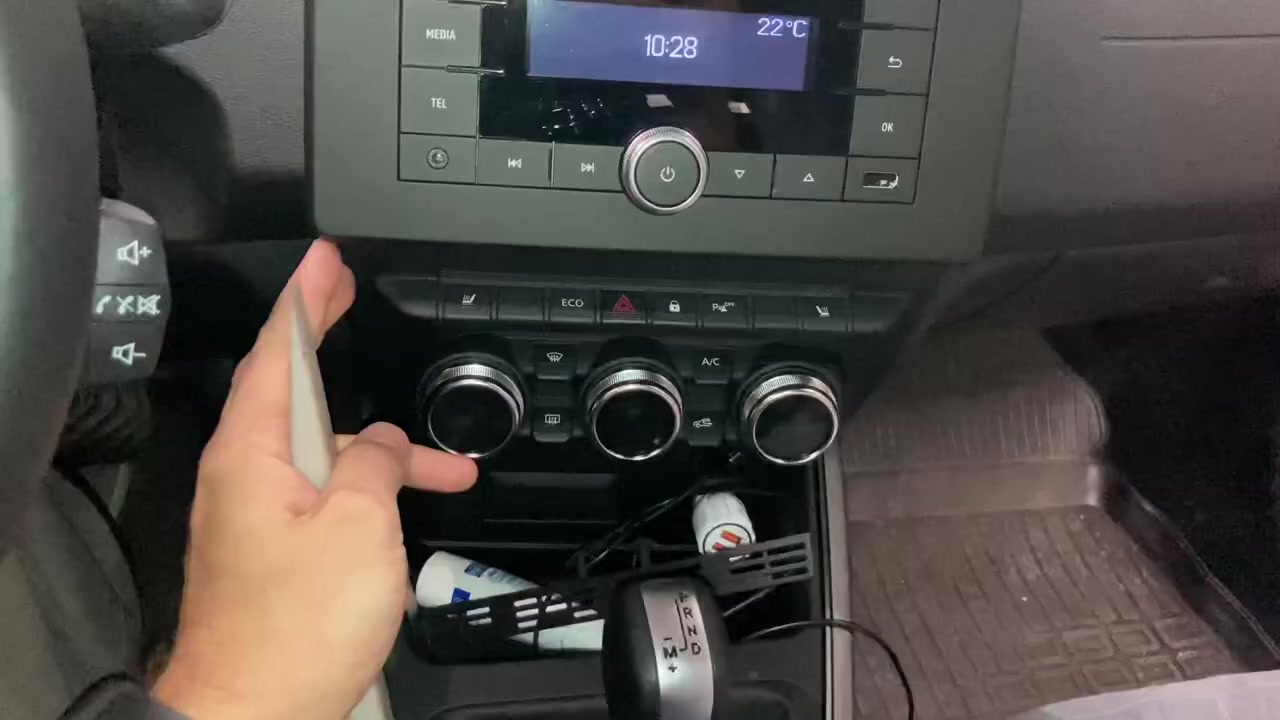 Как снять штатную магнитолу рено Замена магнитолы Renault Megane Scenic, 1,6 л, 1998 года автозвук DRIVE2