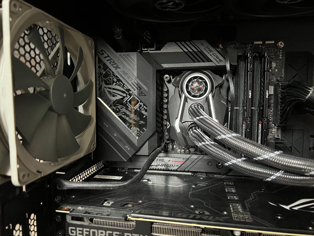 Какой компьютер собрать в 2024. H500p cooler master красный. Какой компьютер собрать в 2024. Modding pc моддинг пк. Какой компьютер собрать в 2024.