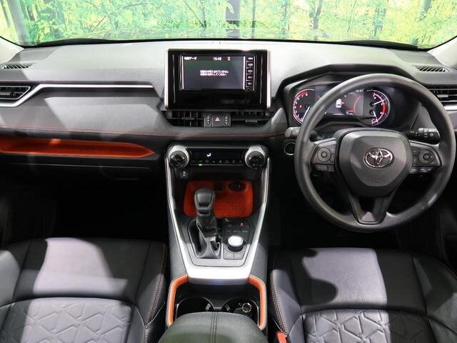 Фото салона, листайте.