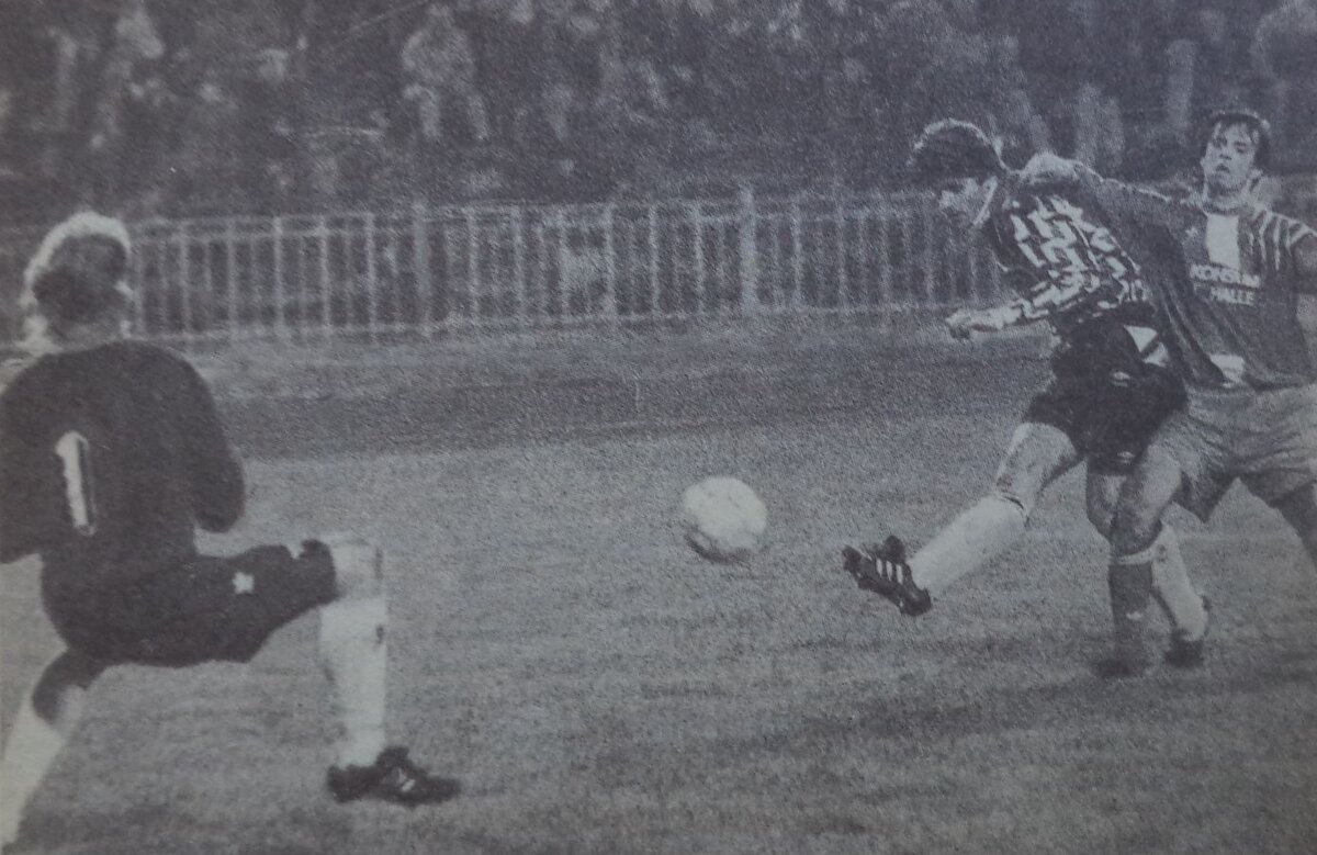 Матч 1/32 финала Кубка Уефа, между московским Торпедо и немецким Галле