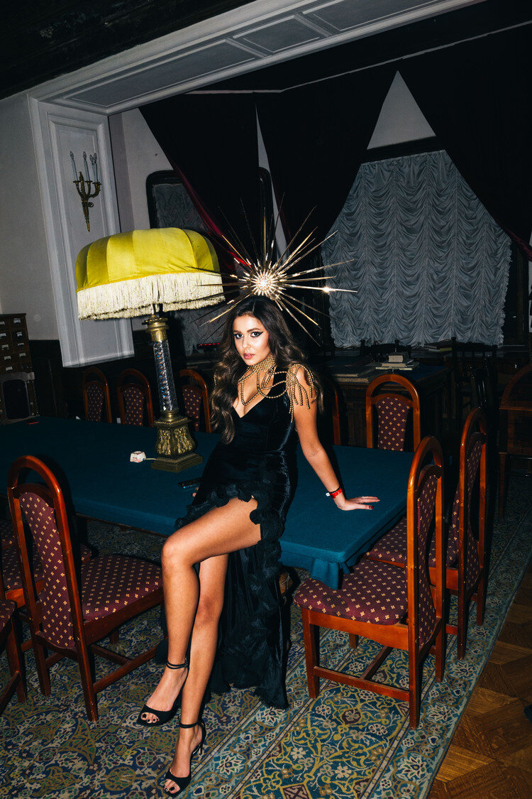 Анна Заворотнюк