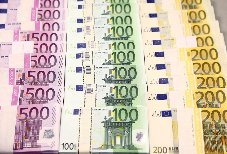     Нидерланды заморозили российские активы на 200 миллионов евро  REUTERS