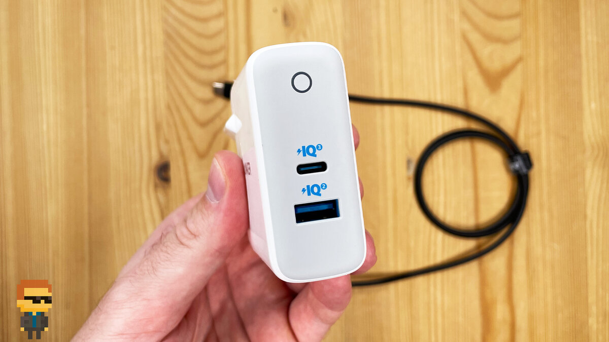 USB-C 45Вт и USB-A 15Вт