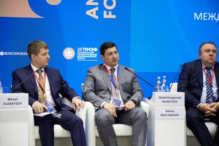 Минвостокразвития РФ: на ПМЭФ говорили о развитии судостроения и судоремонта для Севморпути  
