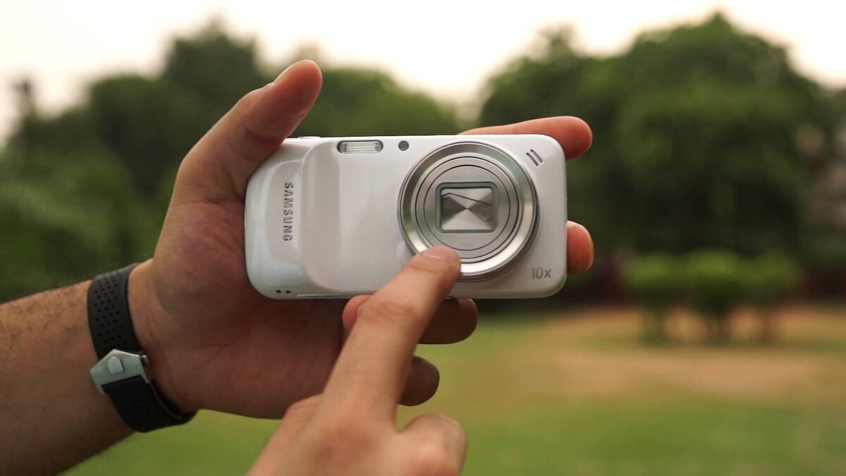 Камерофон Samsung Galaxy S4 Zoom