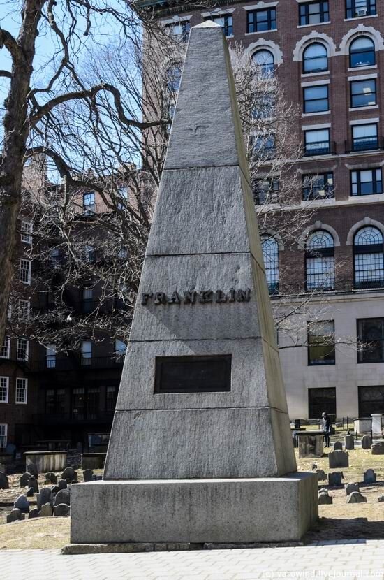 Бостон, надгробье Франклинов