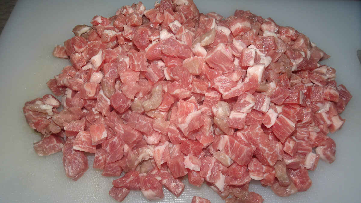 Так мясо быстрее приготовиться.