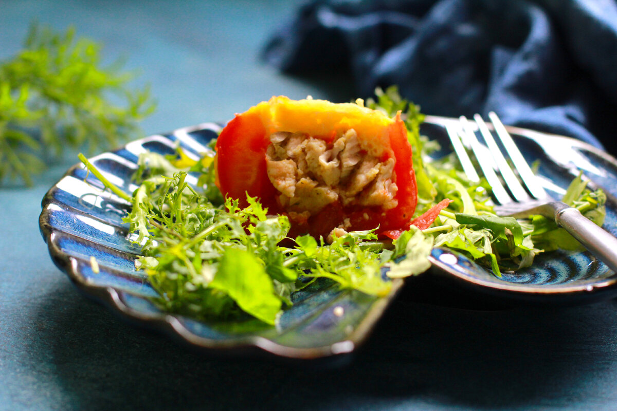 Запеченные помидоры с индейкой и сыром от Елены Некрасовой: https://t.me/urbanistka_vl