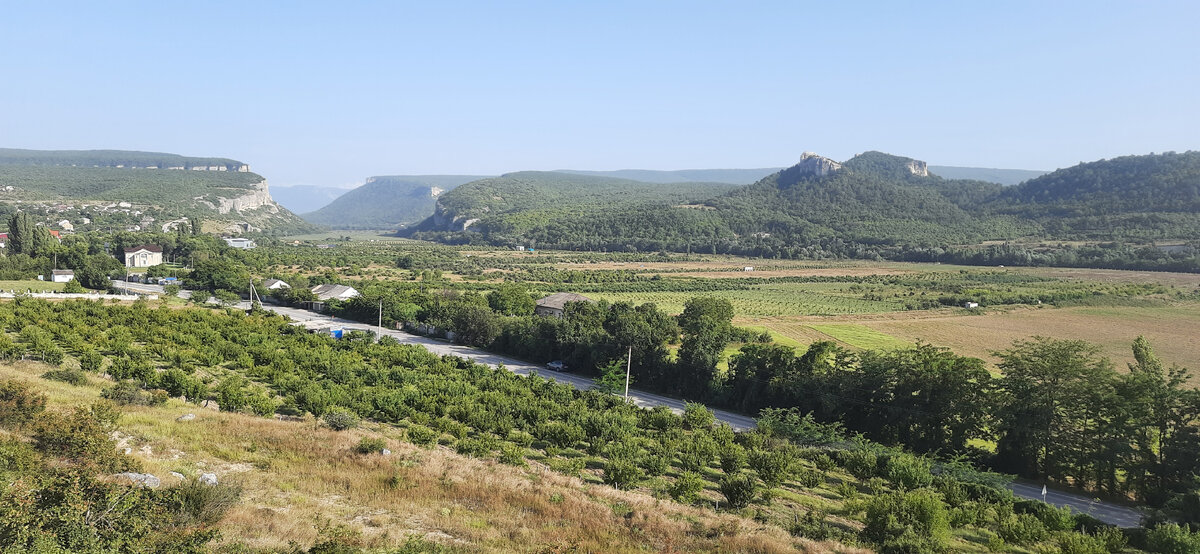 Дорога к пещере летом