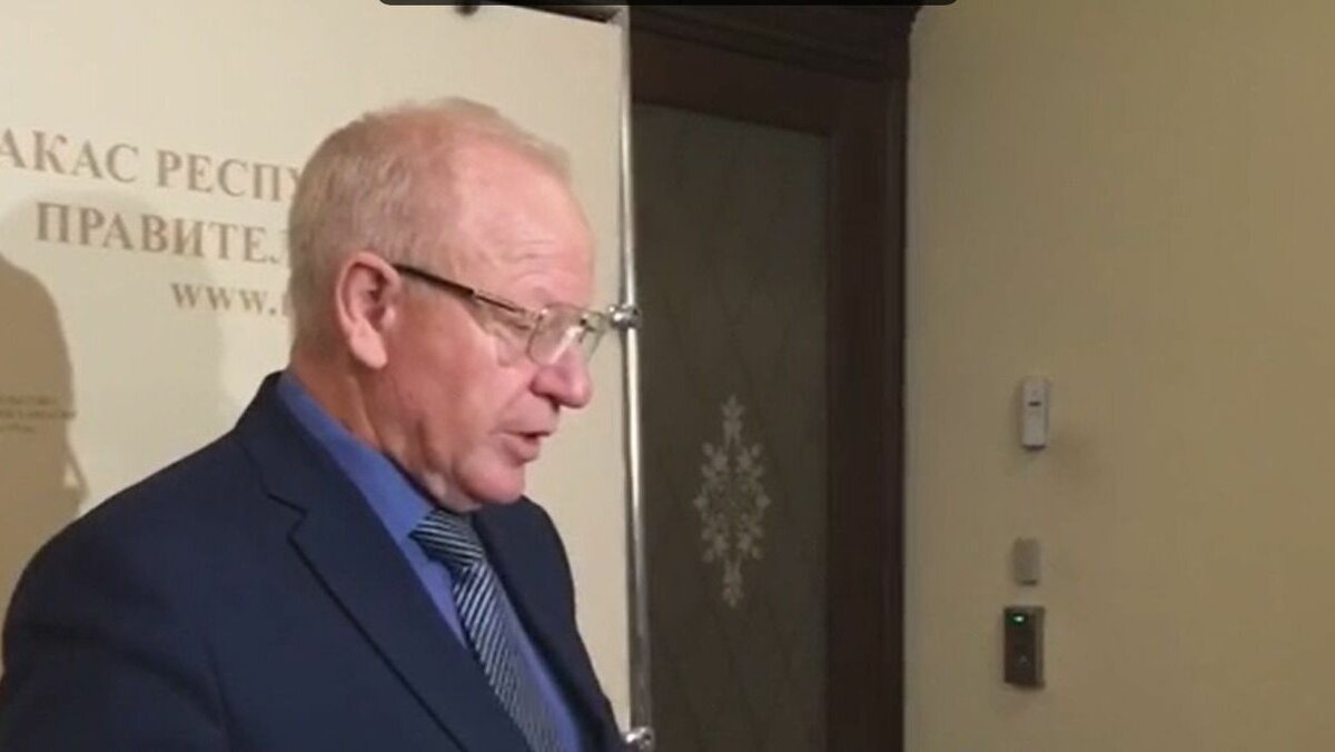     В Хакасии военкоматы отправили еще одну партию повесток о частичной мобилизации. Первый эшелон мобилизованных уже прибыл на место.