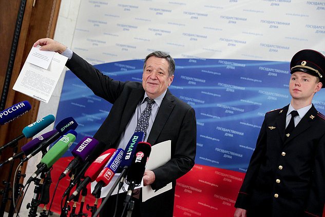   Председатель Комитета по бюджету и налогам Андрей Макаров при церемонии внесения проекта бюджета в Госдуму 28 сентября 2022 года, фото: пресс-служба Госдумы Ксения Ширяева
