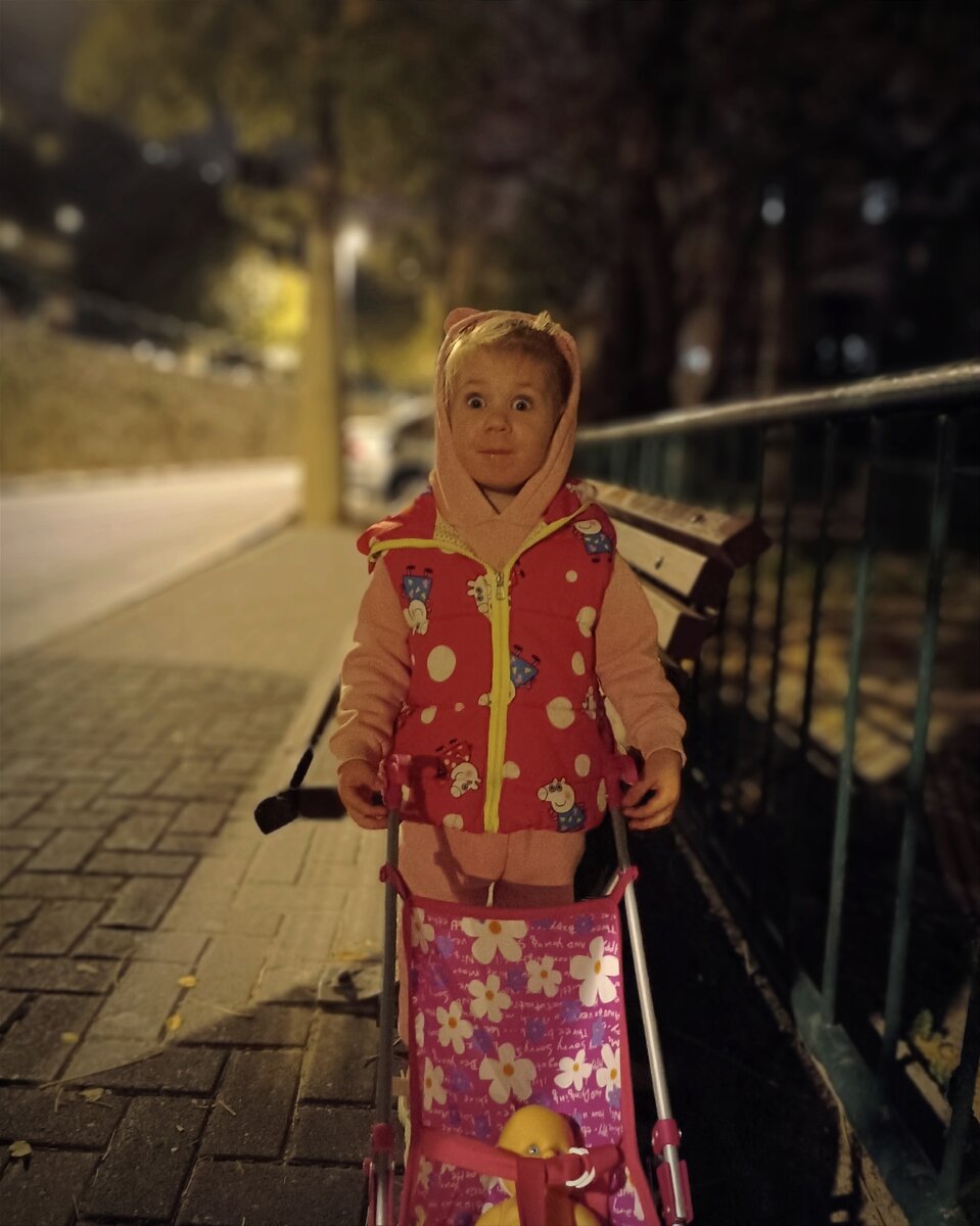 Думаю, лицо моей дочери, когда она узнает о бурной молодости мамы, будет выглядеть примерно так.