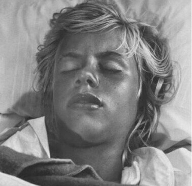 Путешествие на яхте всей семьёй, убаюкивающий шёпот волн, ласковые солнечные лучи, гармония и умиротворение – можно ли придумать отдых лучше?-6