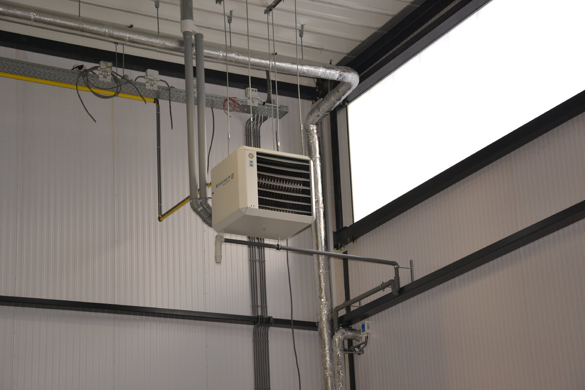 Навесной конденсационный газовый воздухонагреватель